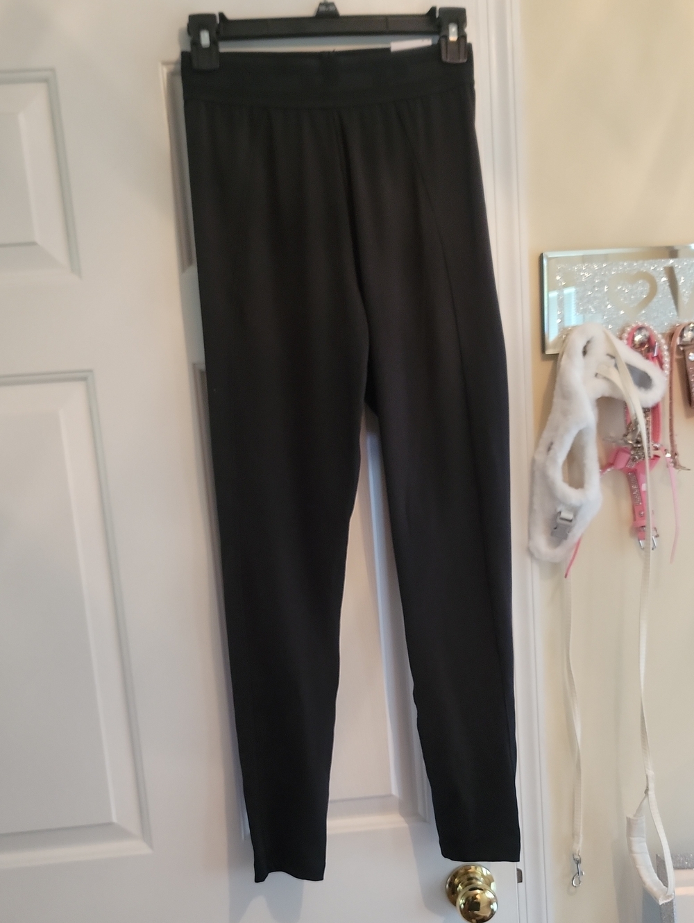 Victoria's Secret PINK. Black Ultimate Leggings. Medium. 28 Inceam. NWT